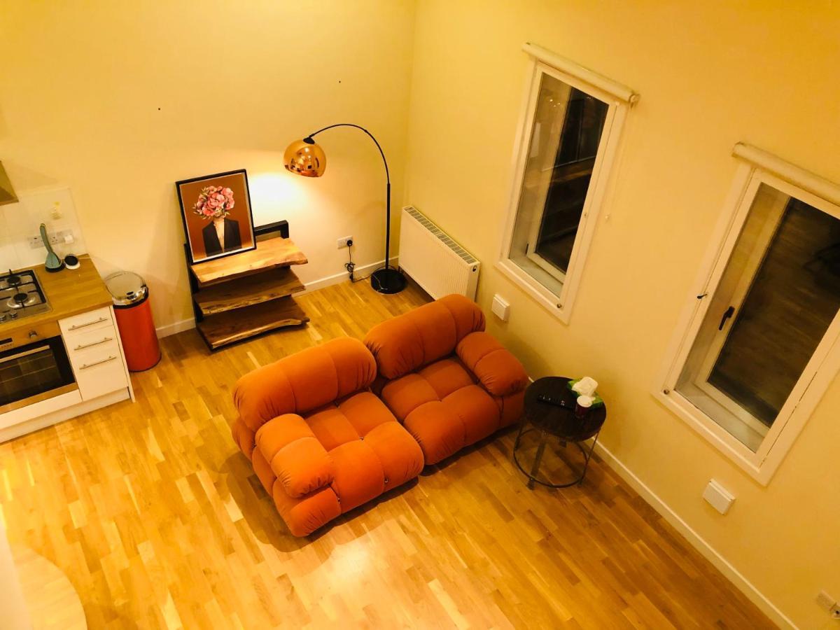 에든버러 2 Bed 2 Bath With Private Parking 아파트 외부 사진